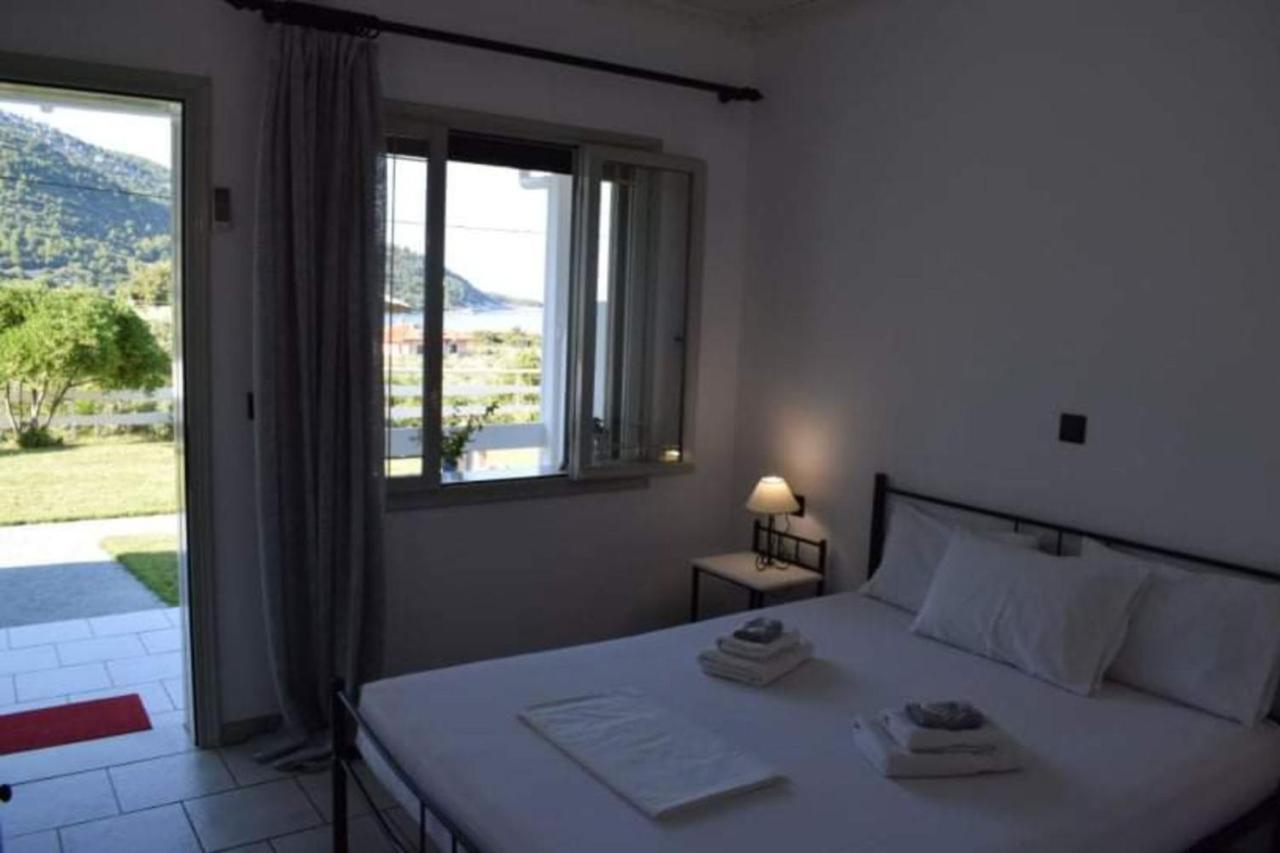 Aura Guest House Koinira Exteriér fotografie